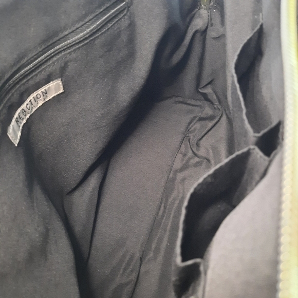 Kenneth Cole Handbag Large Black Tassel Gold Logo Pebbled Faux Leather NWOT - Picture 13 of 15